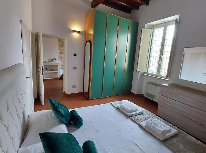 Benedetta 22 - Trastevere Rom