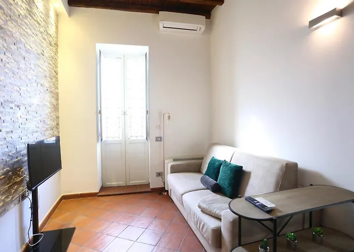 Benedetta 22 - Trastevere